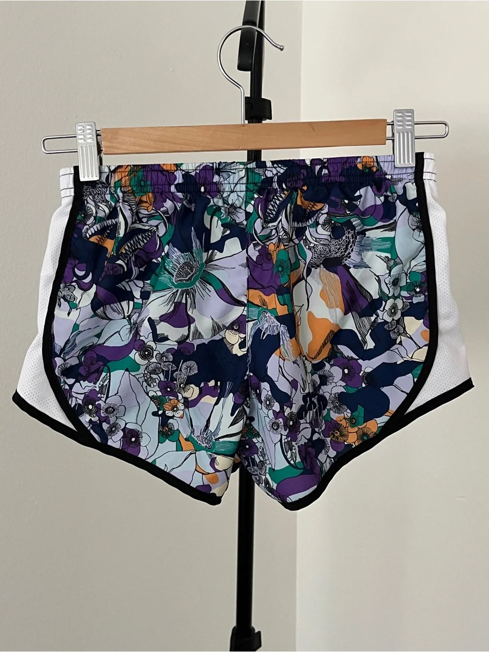 🌸 NWOT! Nike Dri-FIT Floral Running Shorts | Girls/Kids Medium
